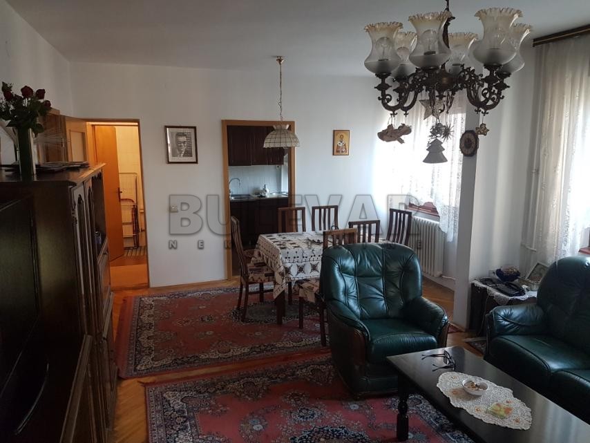 Trosoban stan, 78 m2, Čair, Rajićeva ID: i-012594 4