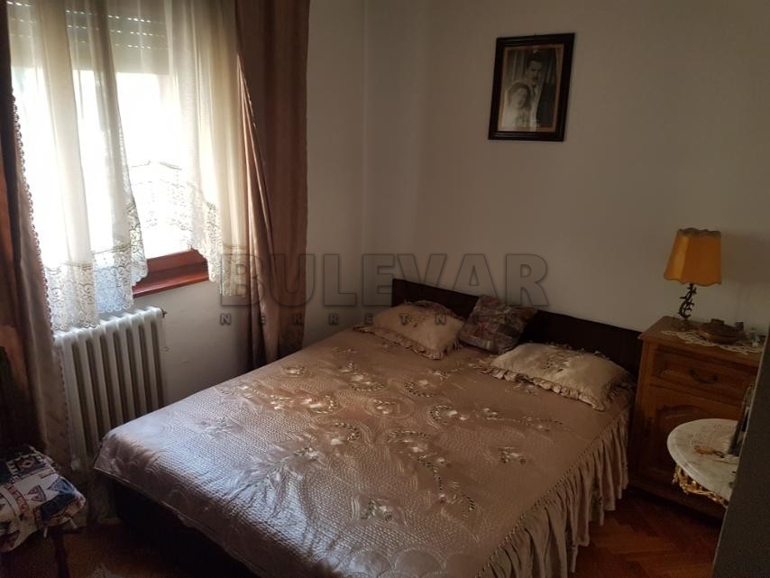 Trosoban stan, 78 m2, Čair, Rajićeva ID: i-012594 8