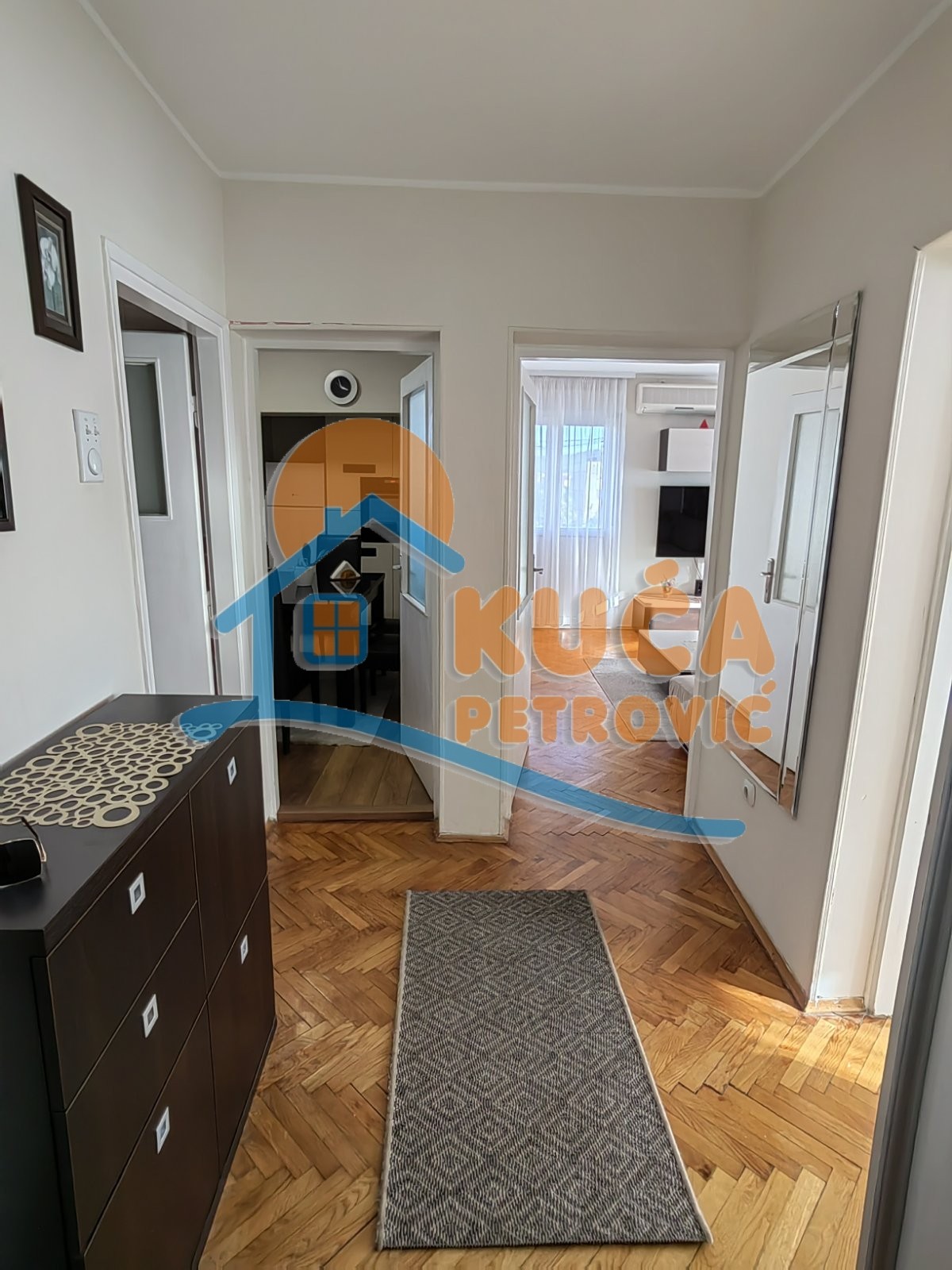 Dvosoban stan, 57 m2, Medicinski fakultet, Bulevar dr Zorana ID: i-012598 9