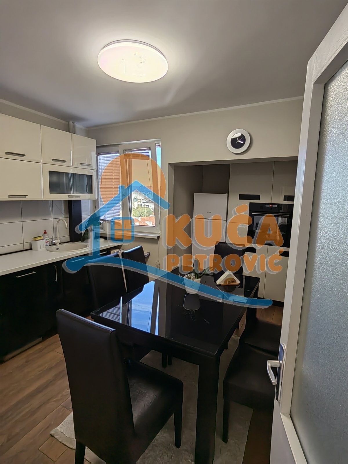 Dvosoban stan, 57 m2, Medicinski fakultet, Bulevar dr Zorana ID: i-012598 4