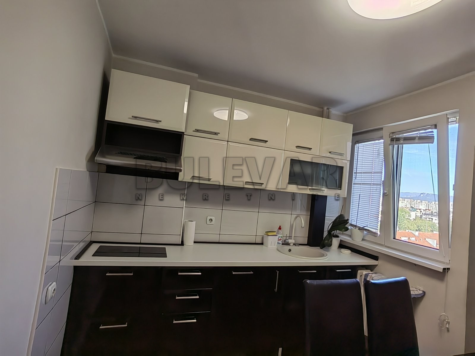 Dvosoban stan, 57 m2, Medicinski fakultet, Bulevar dr Zorana ID: i-012598 3