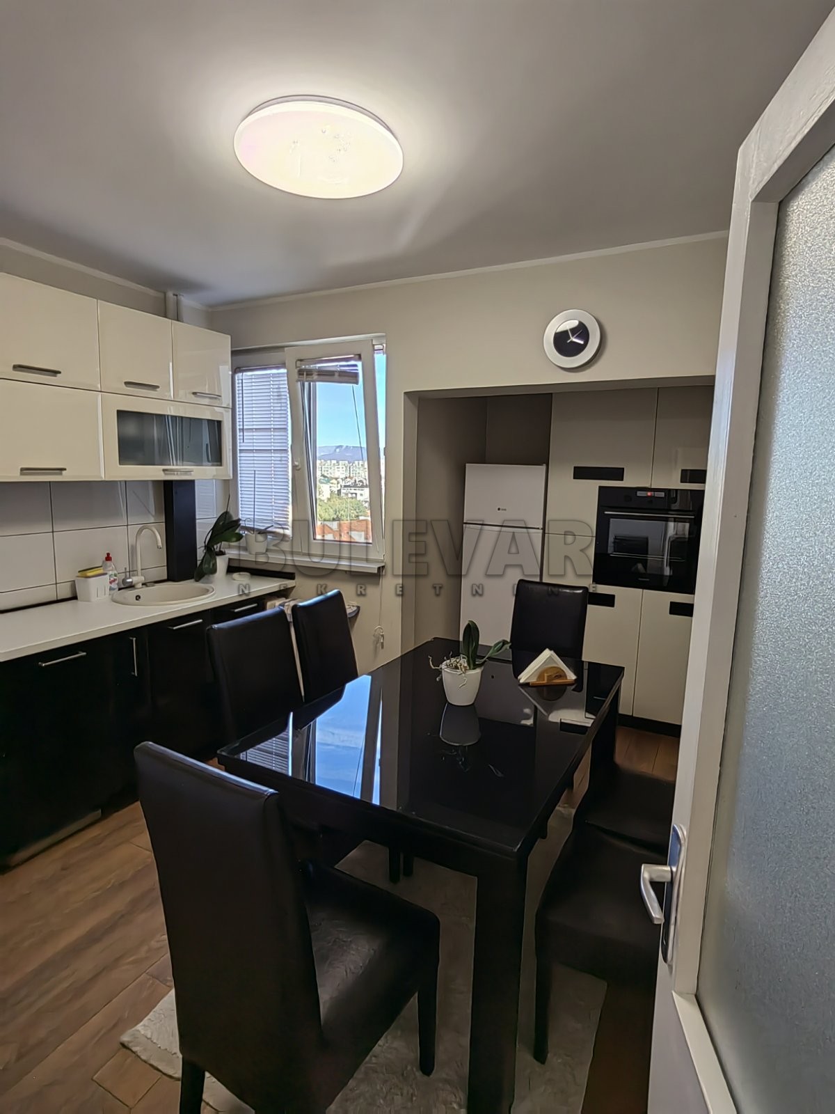 Dvosoban stan, 57 m2, Medicinski fakultet, Bulevar dr Zorana ID: i-012598 4