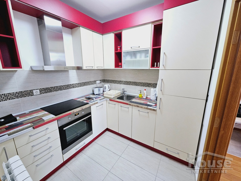 Stan,NOVI SAD,CENTAR 44m2,174000€ , ID: 1062635 10