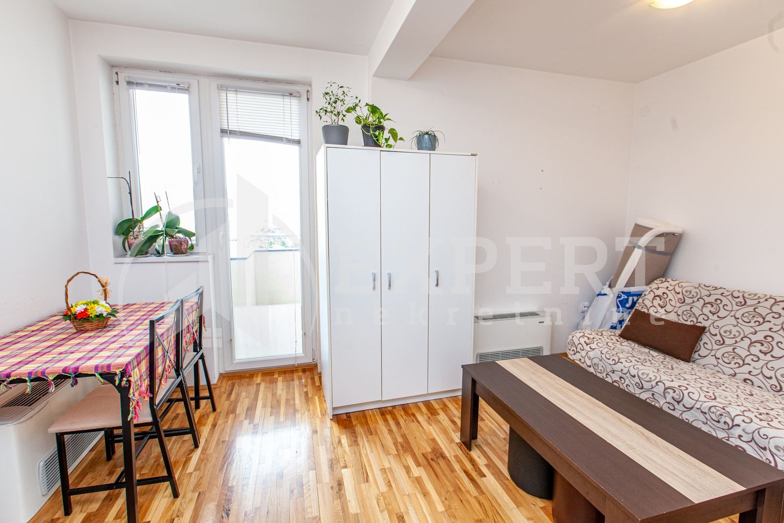 Jednosoban stan, 25 m2, Crveni Pevac, Cara Dušana ID: i-03292 4