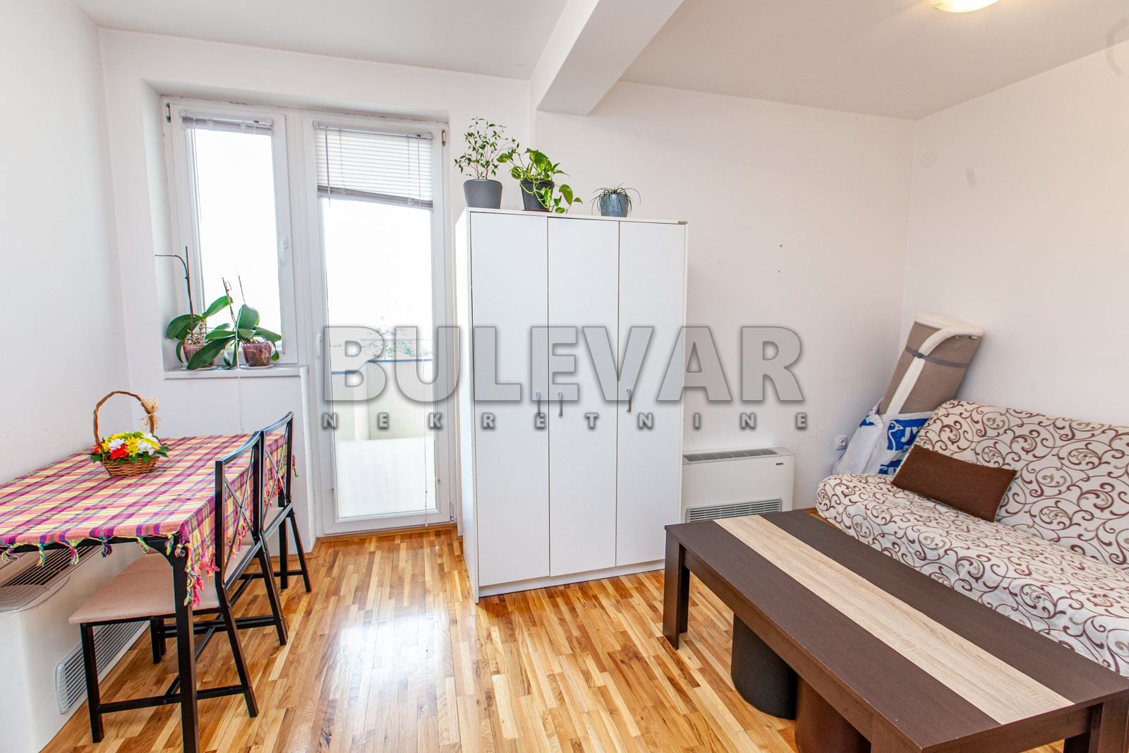 Jednosoban stan, 25 m2, Crveni Pevac, Cara Dušana ID: i-03292 4