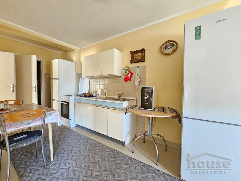 Stan,NOVI SAD,BULEVAR 76m2,175100€ , ID: 1061998 11