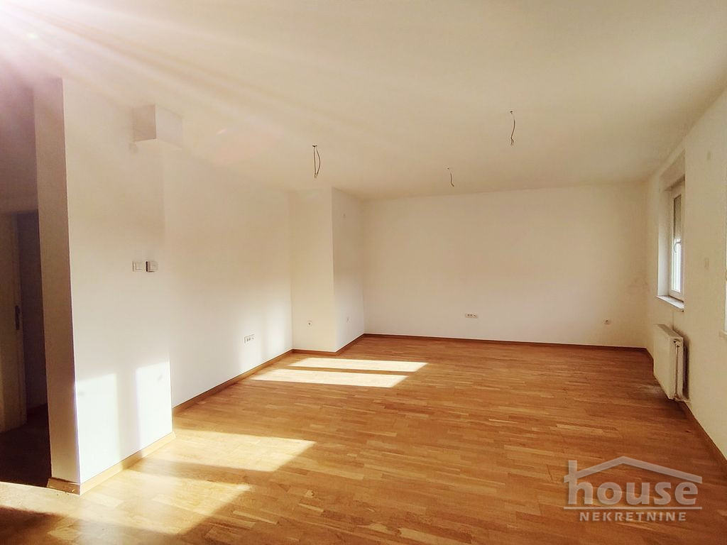 Stan,PETROVARADIN,CENTAR 95m2,181300€ , ID: 1062543 1