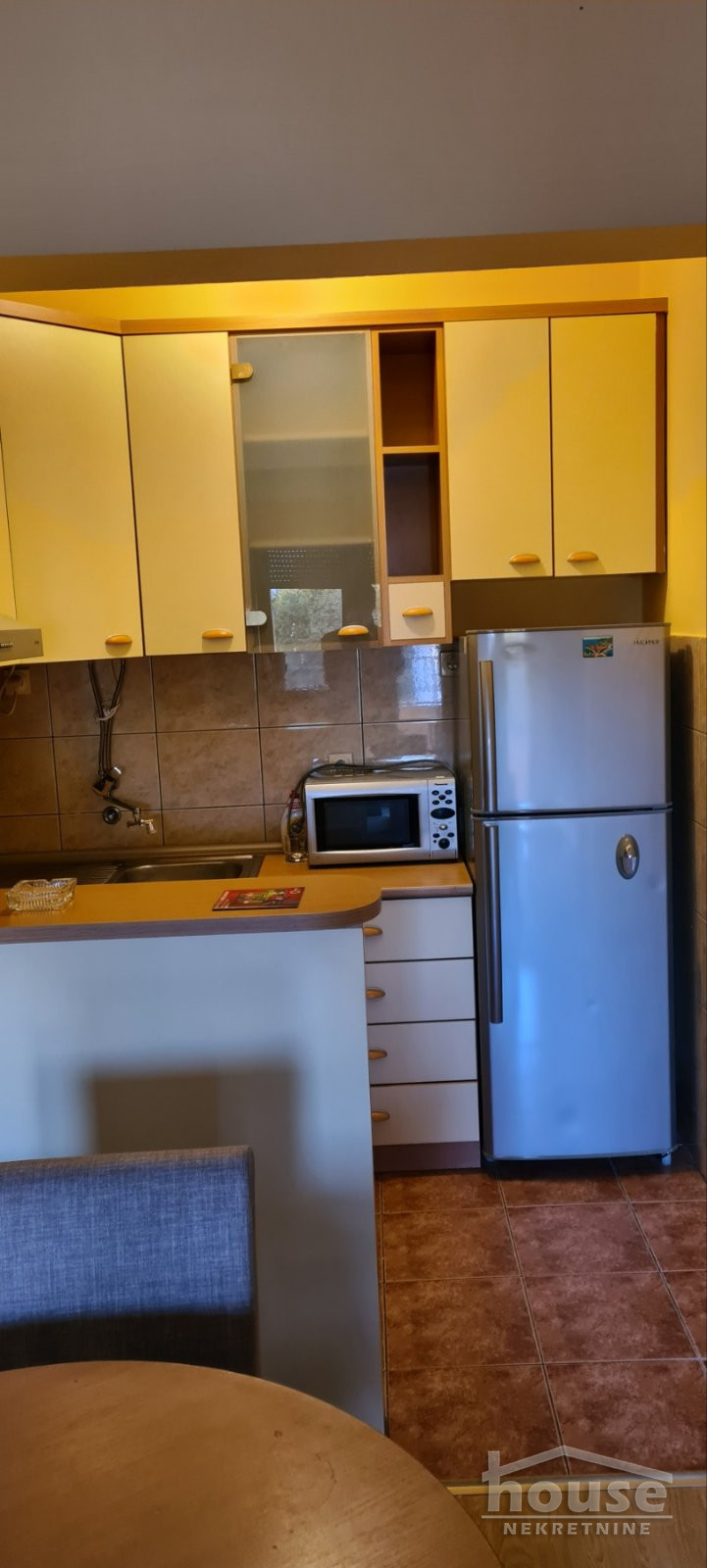 Stanovi,NOVI SAD,GRBAVICA 41m2,400€ , ID: 9104770 4