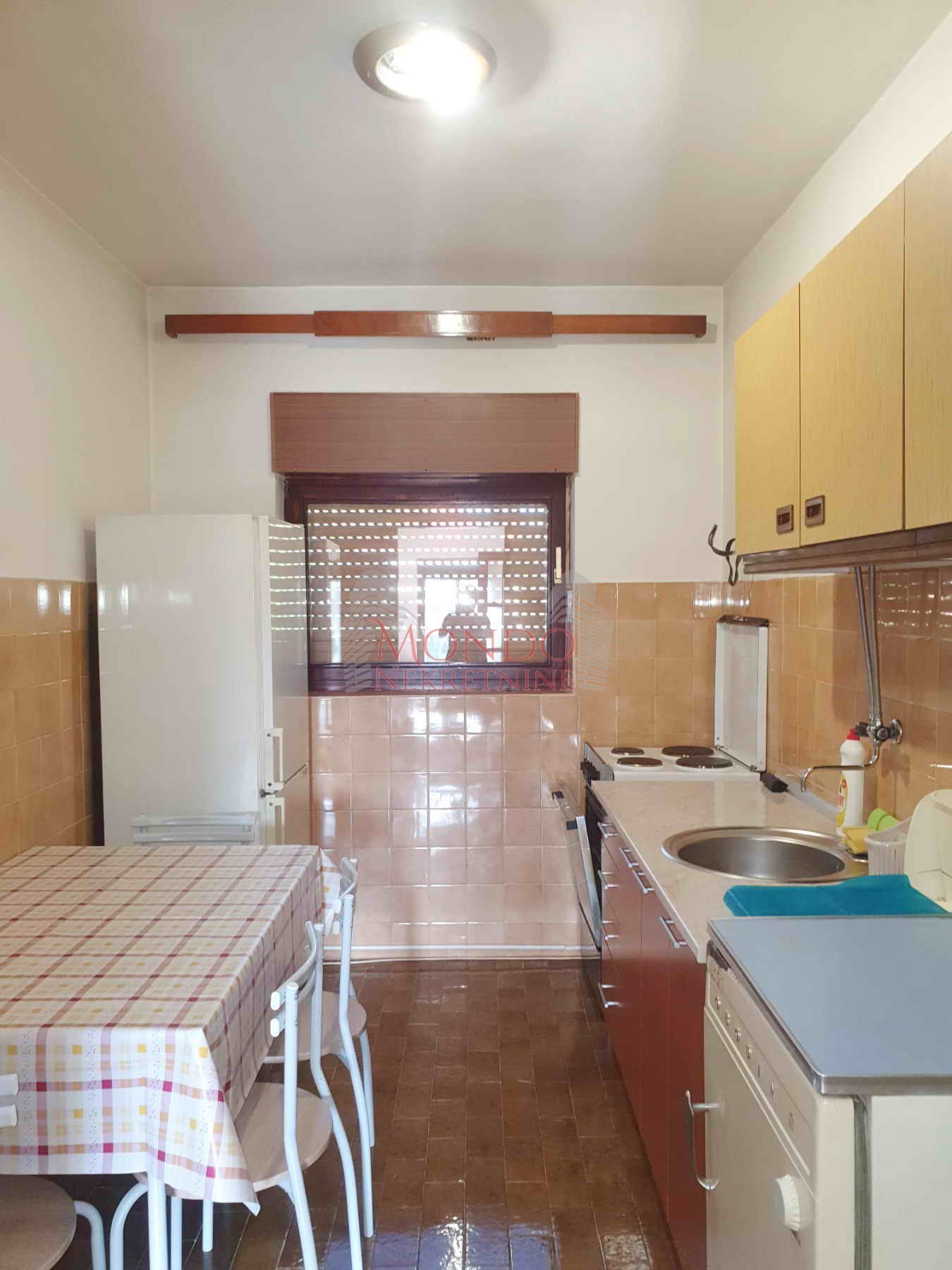 Trosoban stan u naselju b. bjegović, sa troškovima, Niš 6