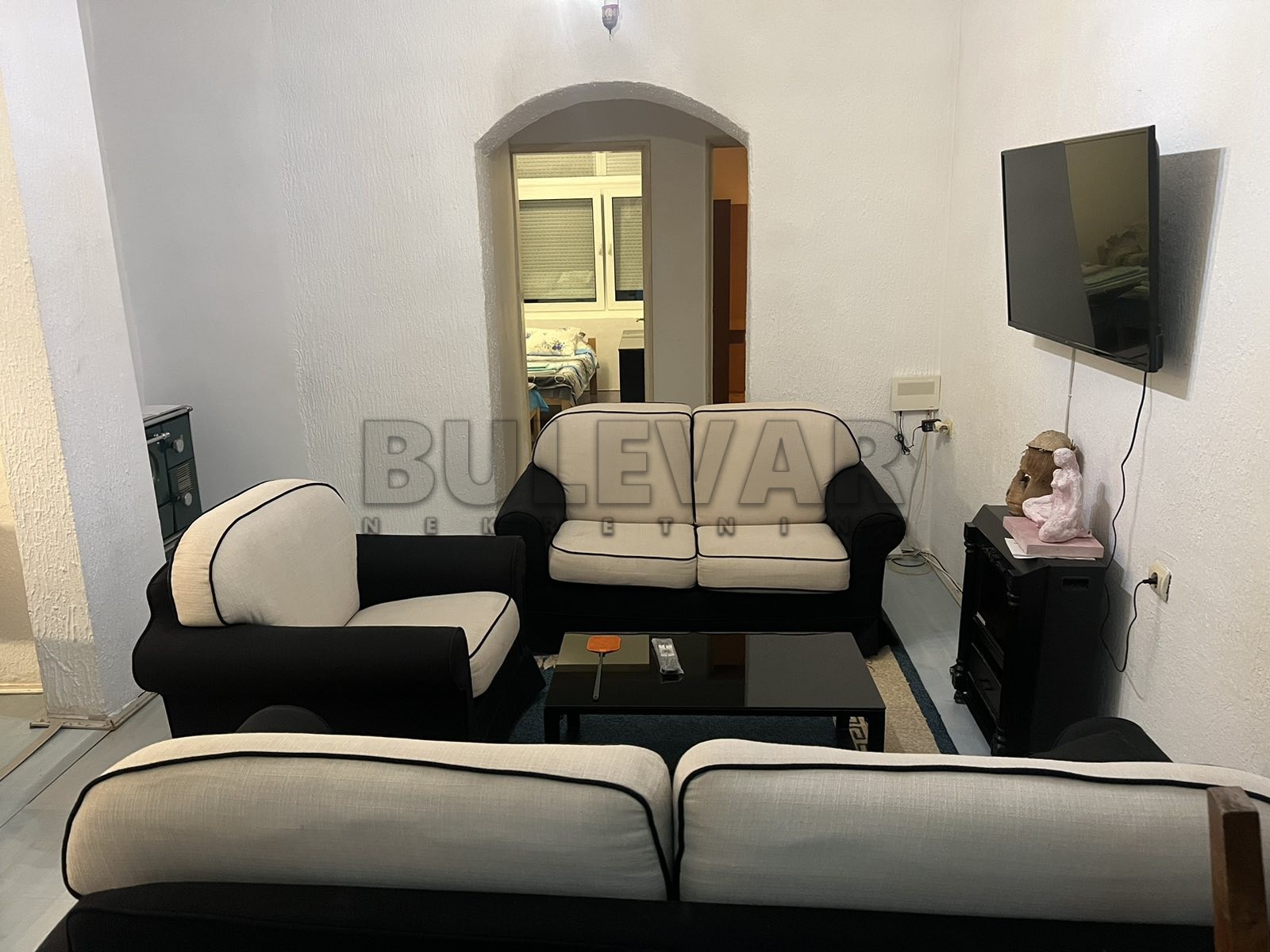 Trosoban stan, 60 m2, Palilula, Naselje Milka Protić ulica 1. ID: i-012642 1