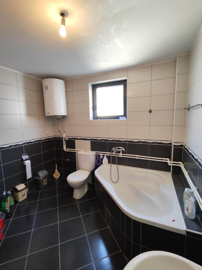 Kuća  od 450m2 na atraktivnoj lokaciji u gradu 39