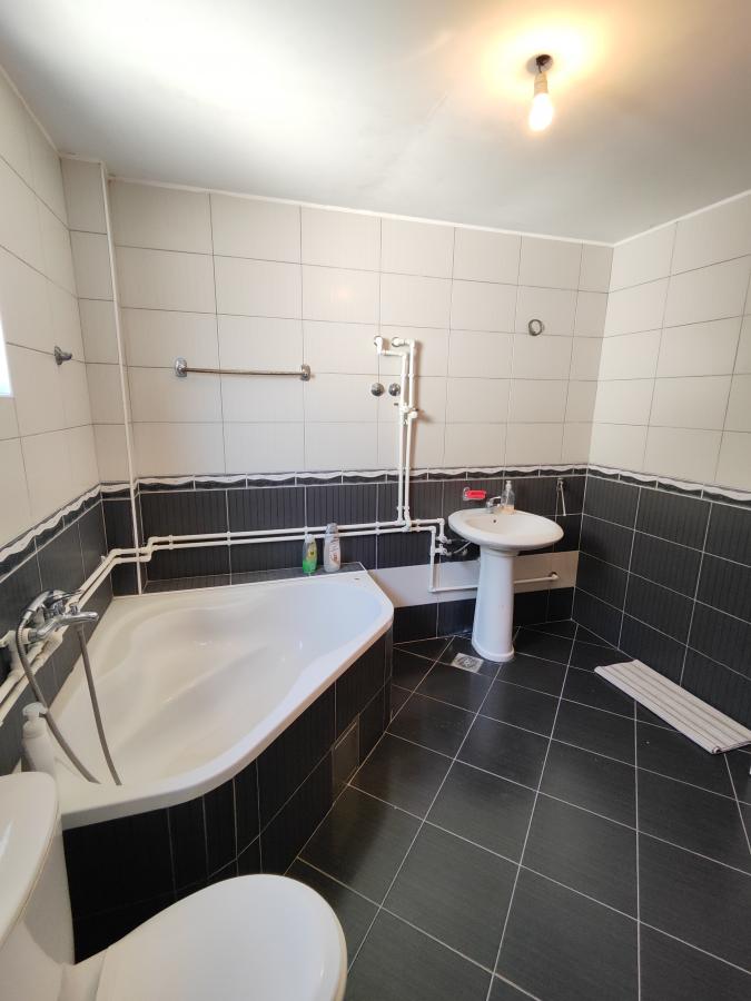 Kuća  od 450m2 na atraktivnoj lokaciji u gradu 40