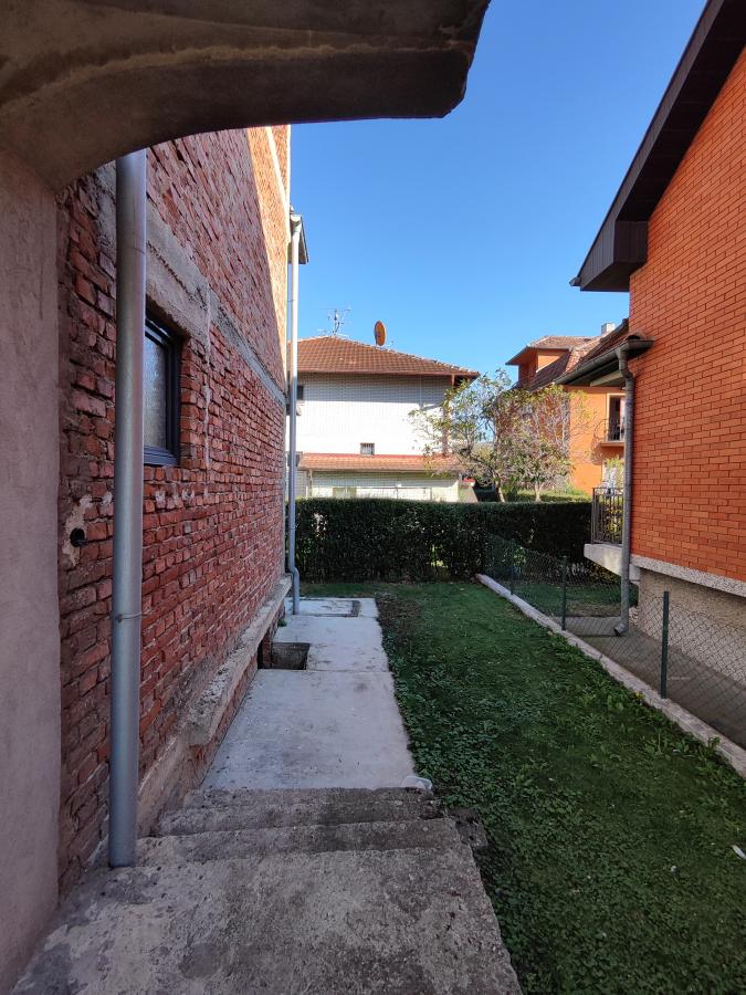 Kuća  od 450m2 na atraktivnoj lokaciji u gradu 41