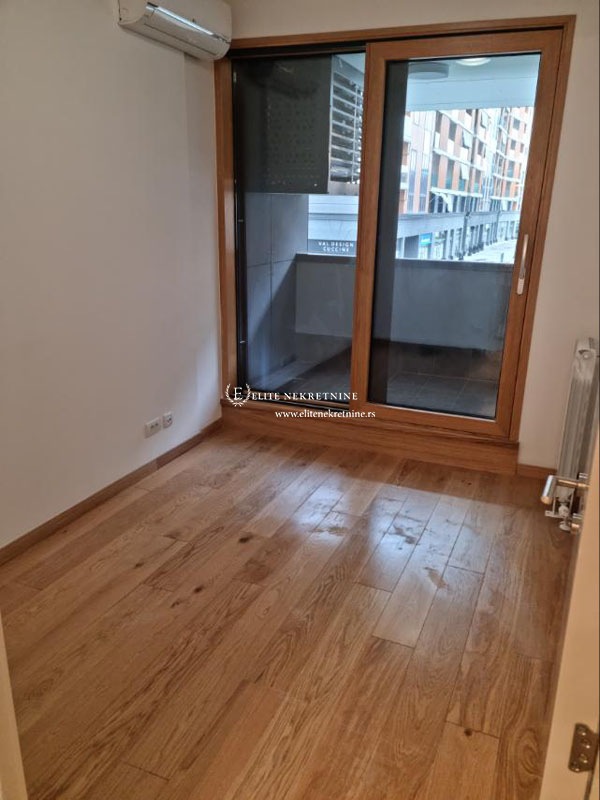 Iznajmljujem Stan Apartman  Zepterra  Beograd Grad 8