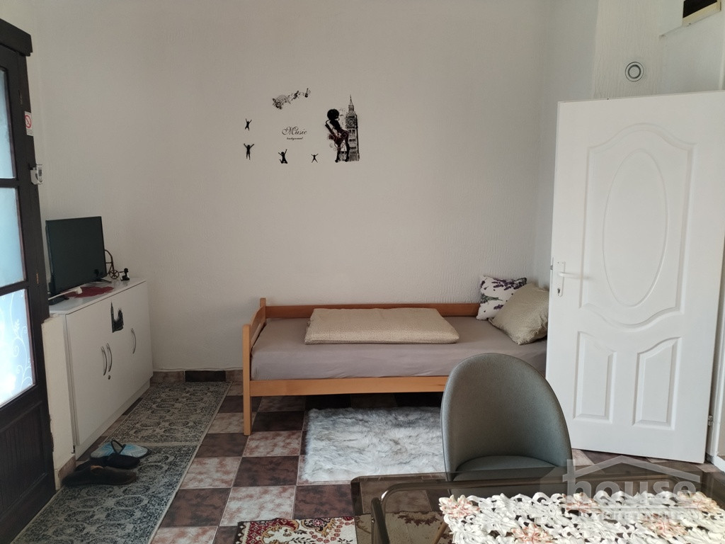 Stanovi,NOVI SAD,SREMSKA KAMENICA 25m2,250€ , ID: 9116748 5
