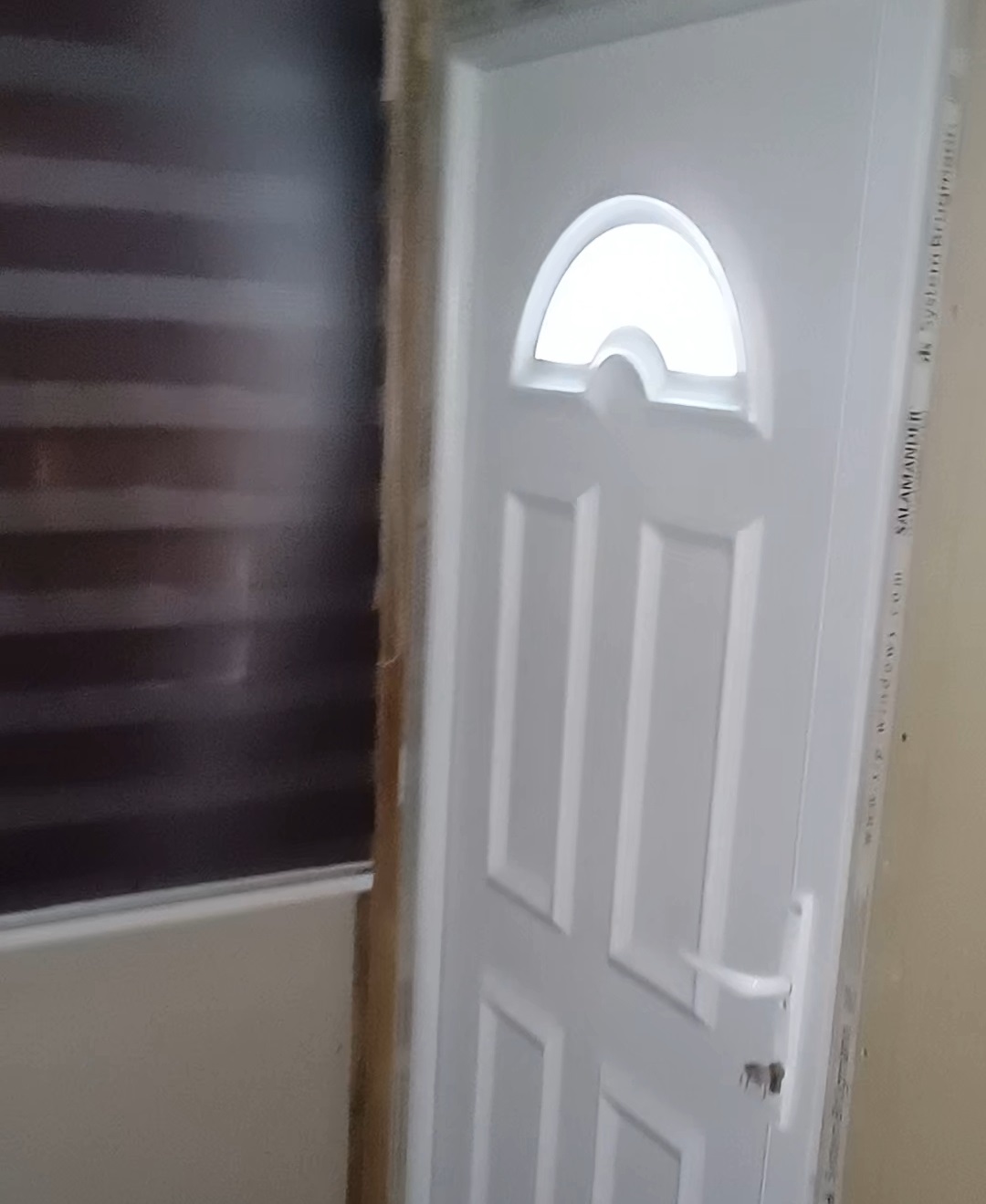 Vikendica sa pomocnim objektima na Dunavu 5