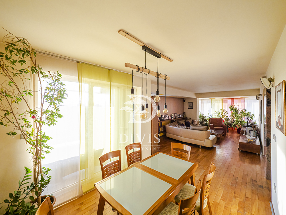 Prodajemo petosoban dupleks na Banovom brdu  153m2 3