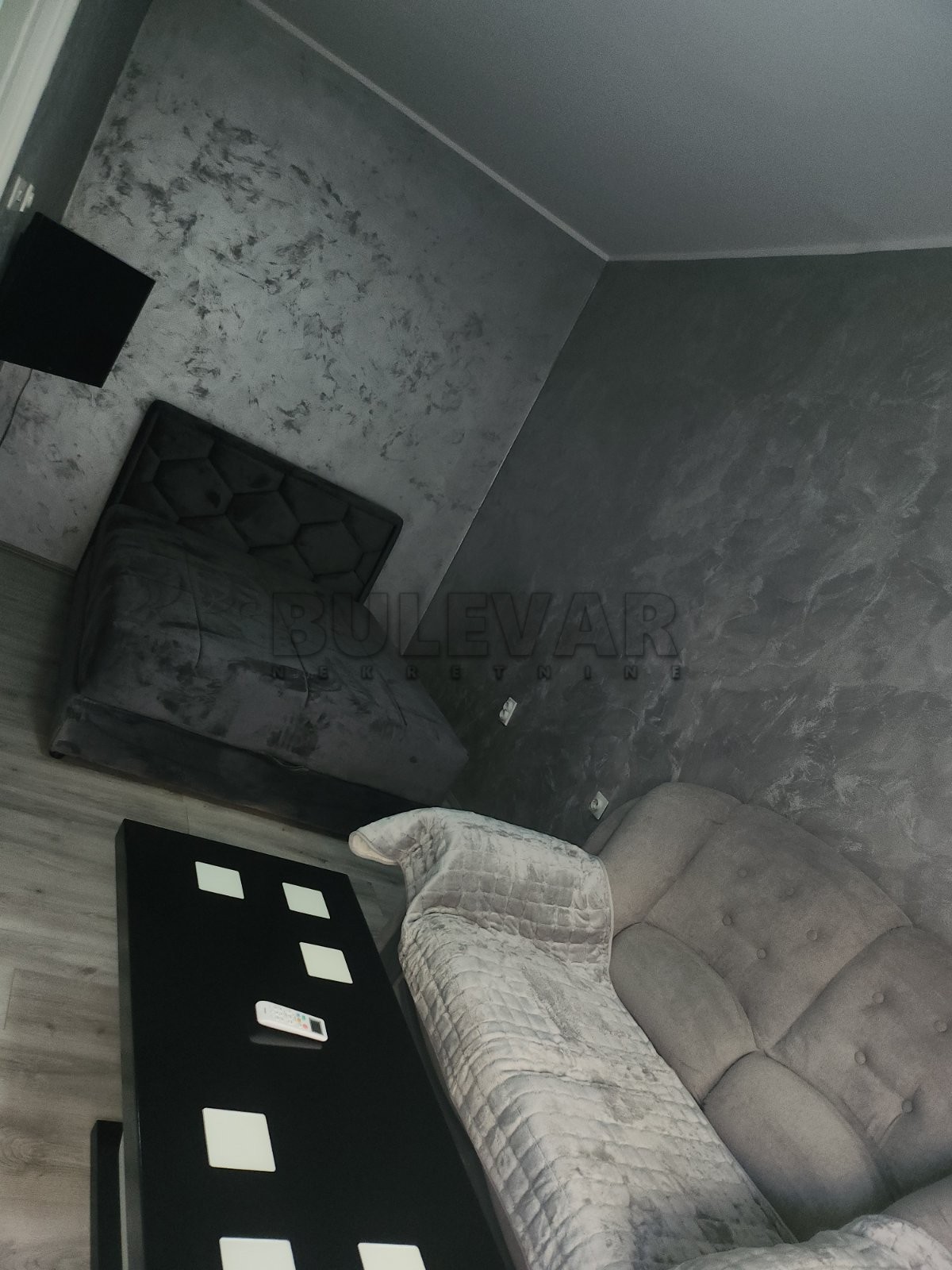 Jednosoban stan, 30 m2, Centar, Obrenovićeva ID: i-012675 2