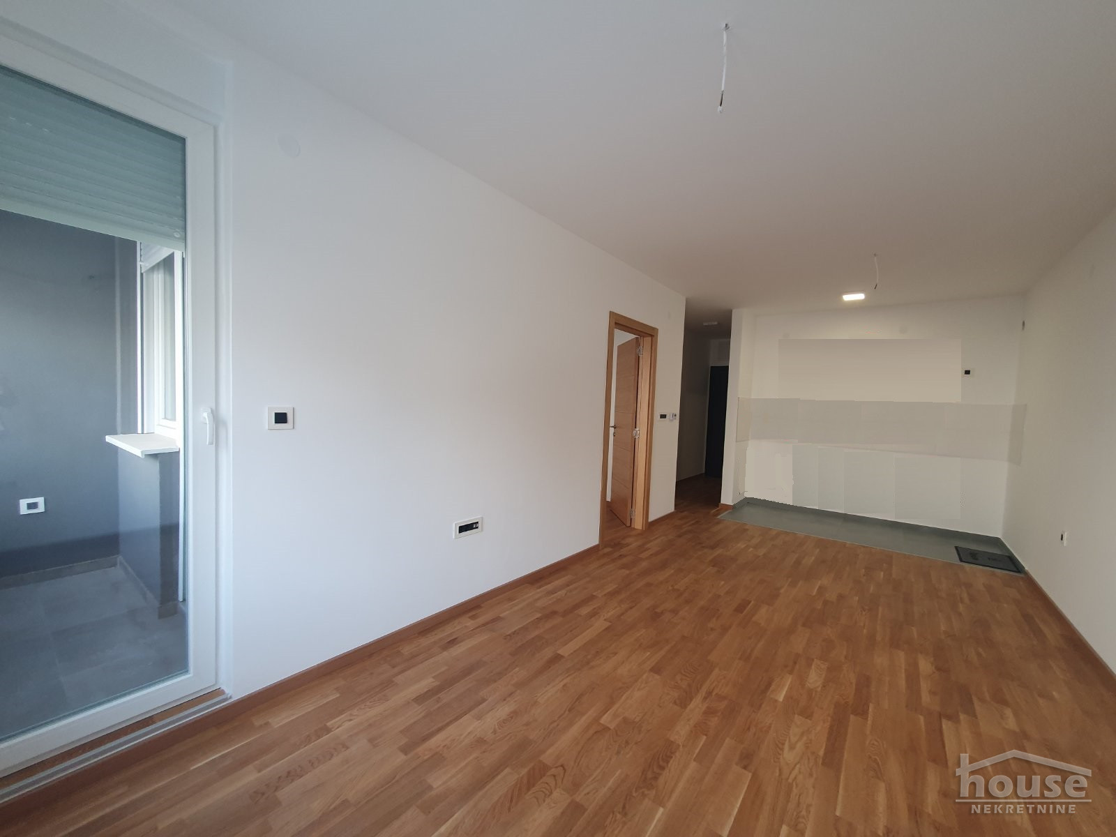 Stanovi,NOVI SAD,BULEVAR EVROPE 40m2,400€ , ID: 9116752 2