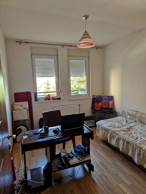 Prodajem stan u Rumi 5