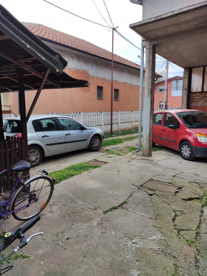 Stan u kući na Levču  od 72m2 na gradskoj lokaciji po ceni jednosobnog stana 37