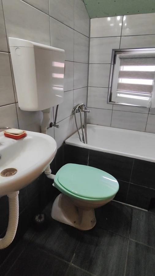 Stan u kući na Levču  od 72m2 na gradskoj lokaciji po ceni jednosobnog stana 42