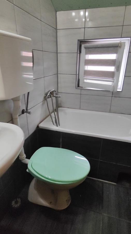 Stan u kući na Levču  od 72m2 na gradskoj lokaciji po ceni jednosobnog stana 43