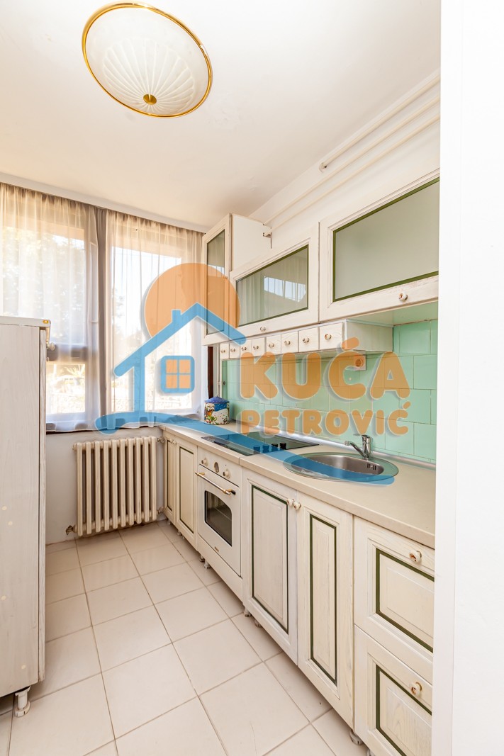 četvorosobna kuća, 400 m2, Dom zdravlja, Vojvode Tankosića ID: p-012717 8