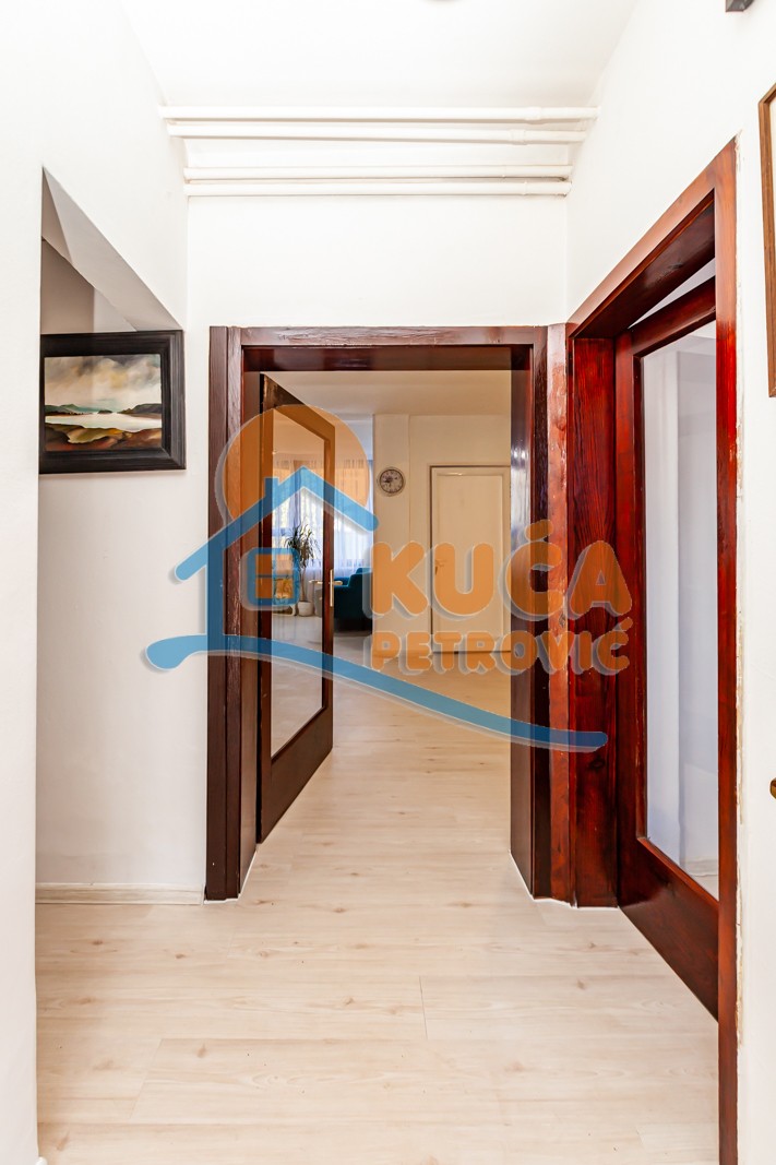 četvorosobna kuća, 400 m2, Dom zdravlja, Vojvode Tankosića ID: p-012717 10