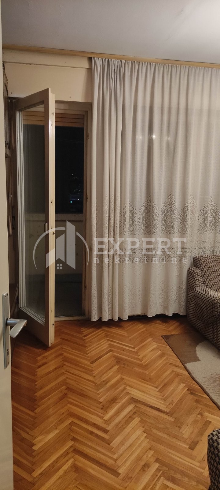 Dvosoban stan, 68 m2, Marger, Trg 14. oktobra ID: i-012715 1