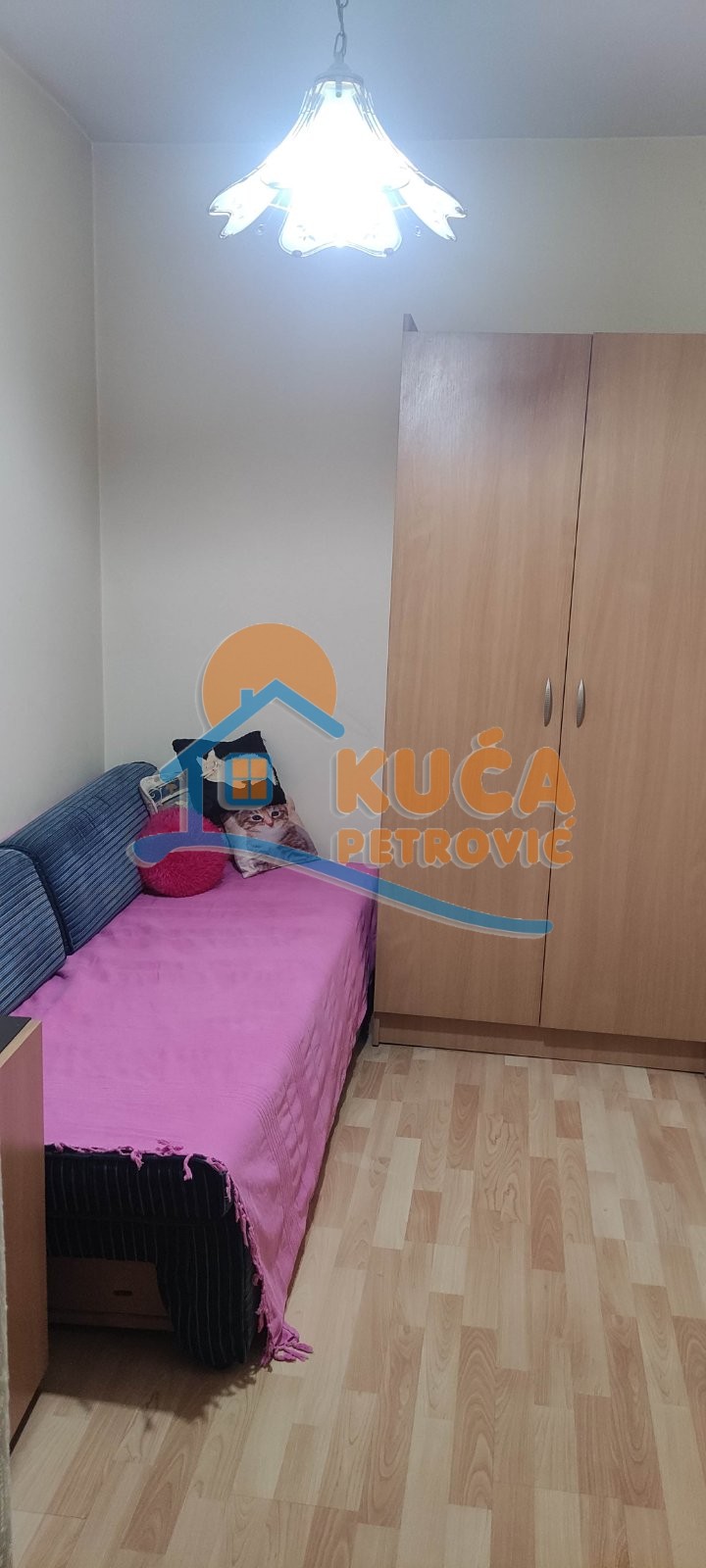 Dvosoban stan, 68 m2, Marger, Trg 14. oktobra ID: i-012715 11