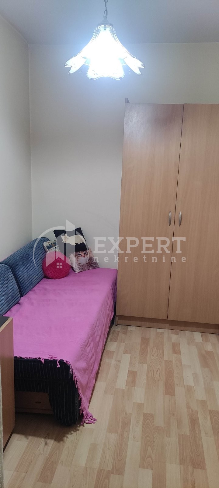 Dvosoban stan, 68 m2, Marger, Trg 14. oktobra ID: i-012715 11