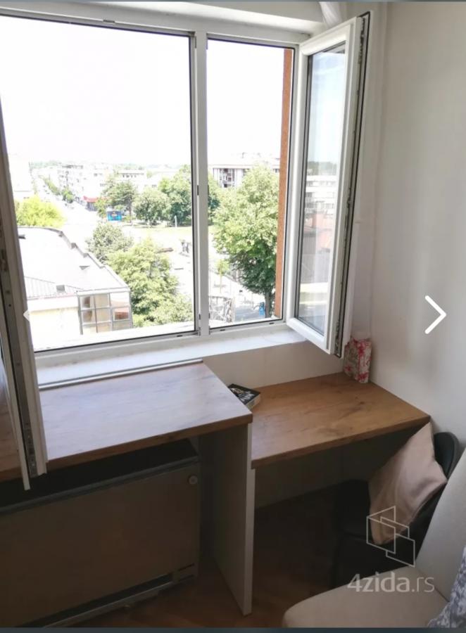 Izdaje se garsonjera u centru Ćuprije 15