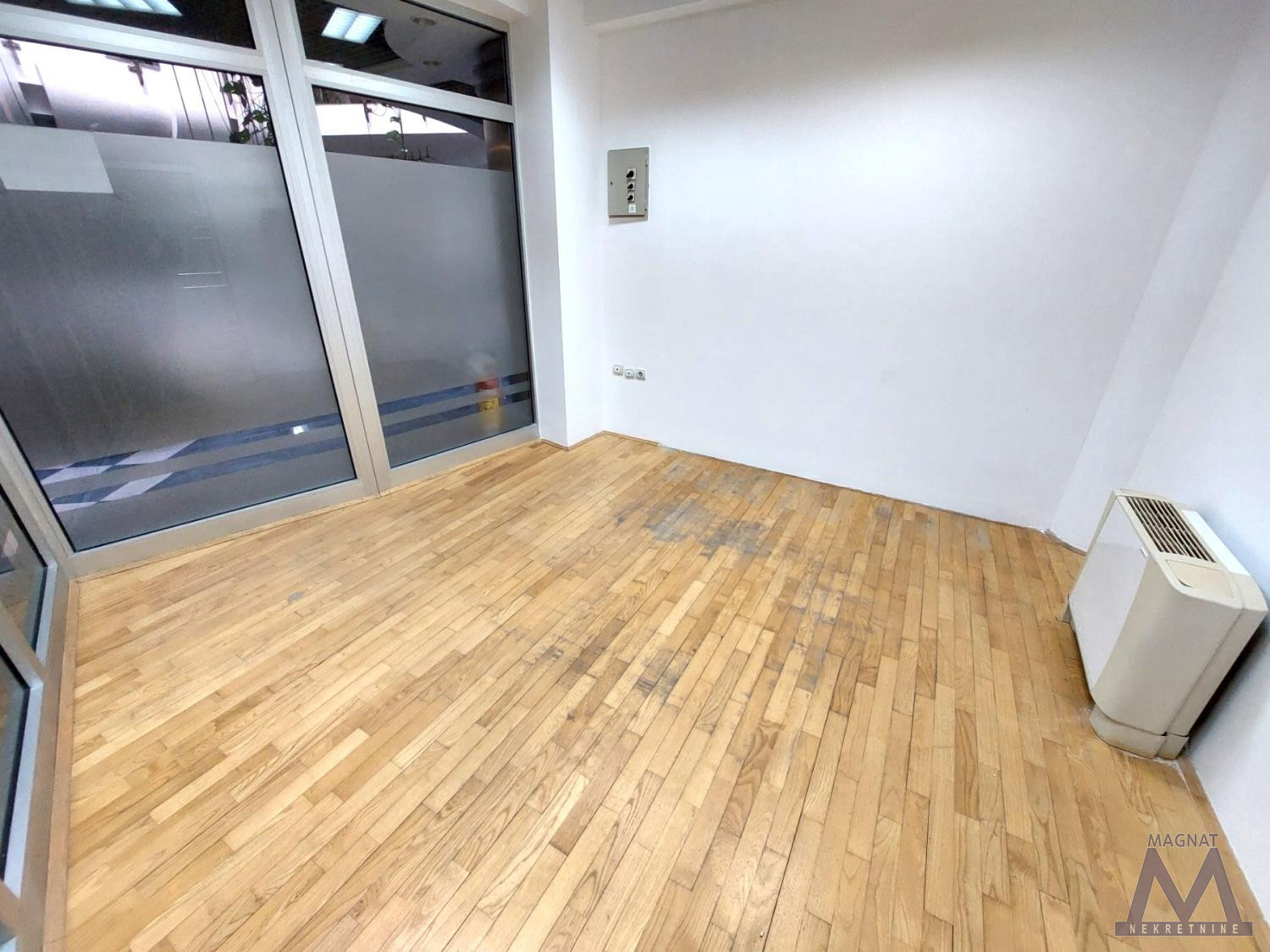 Poslovni prostor,NOVI SAD,CENTAR,kv: 14, € 120, ID: 9101773 2