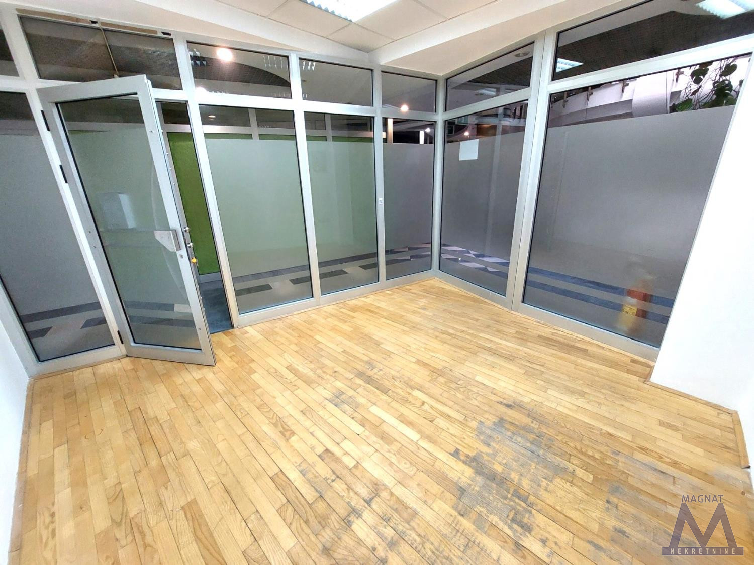 Poslovni prostor,NOVI SAD,CENTAR,kv: 14, € 120, ID: 9101773 3