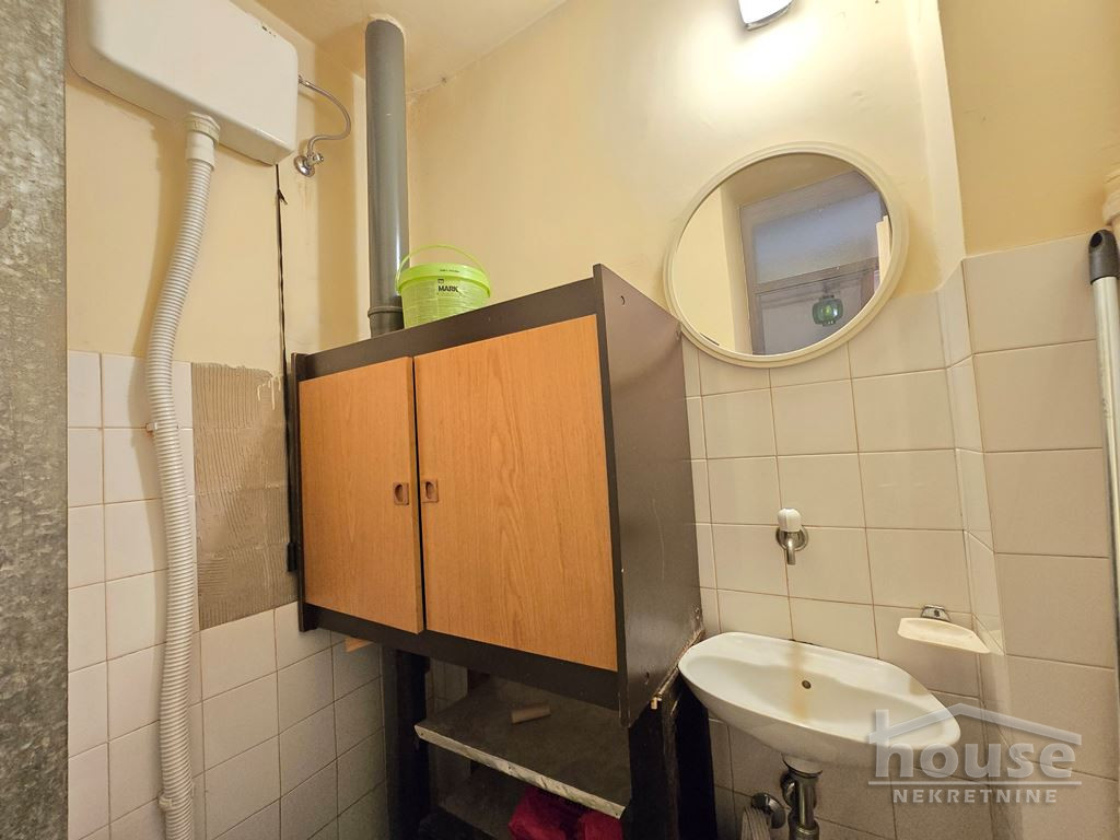 Stan,NOVI SAD,BULEVAR 74m2,180250€ , ID: 1062621 10
