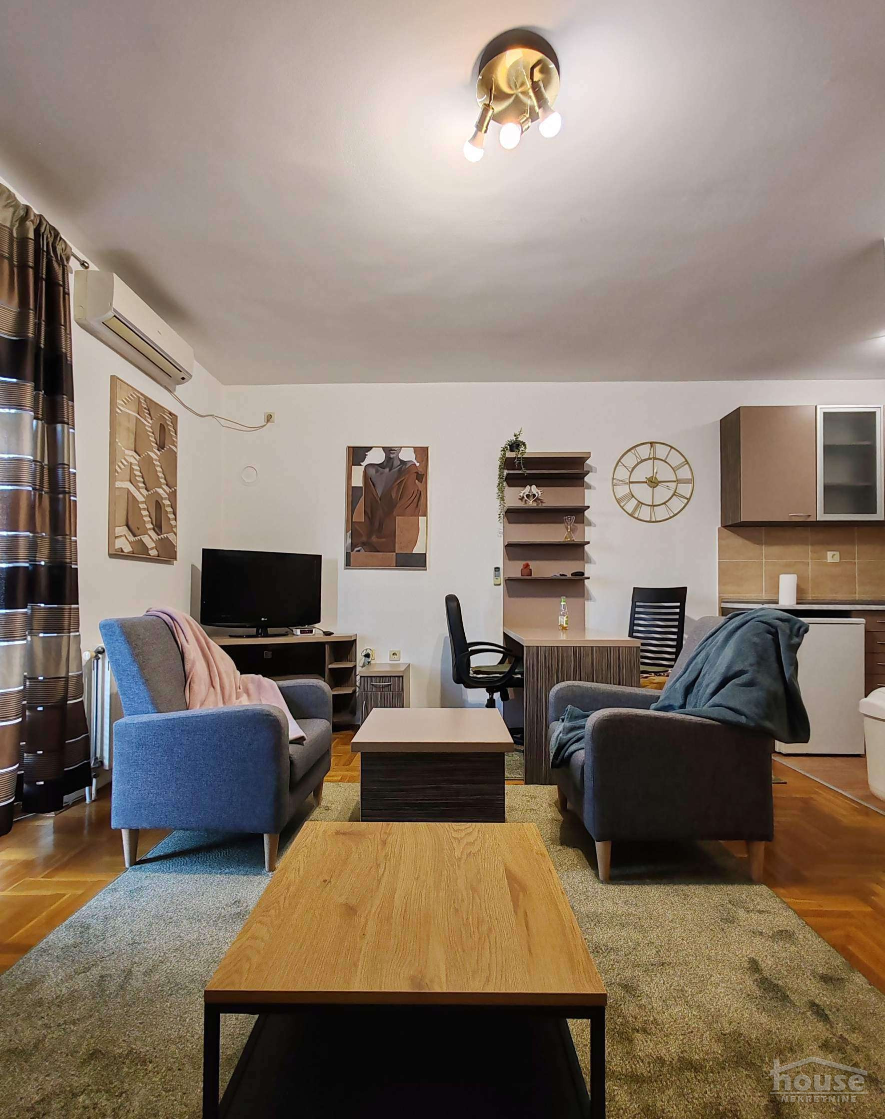 Stanovi,NOVI SAD,NOVA DETELINARA 27m2,300€ , ID: 9112969 4