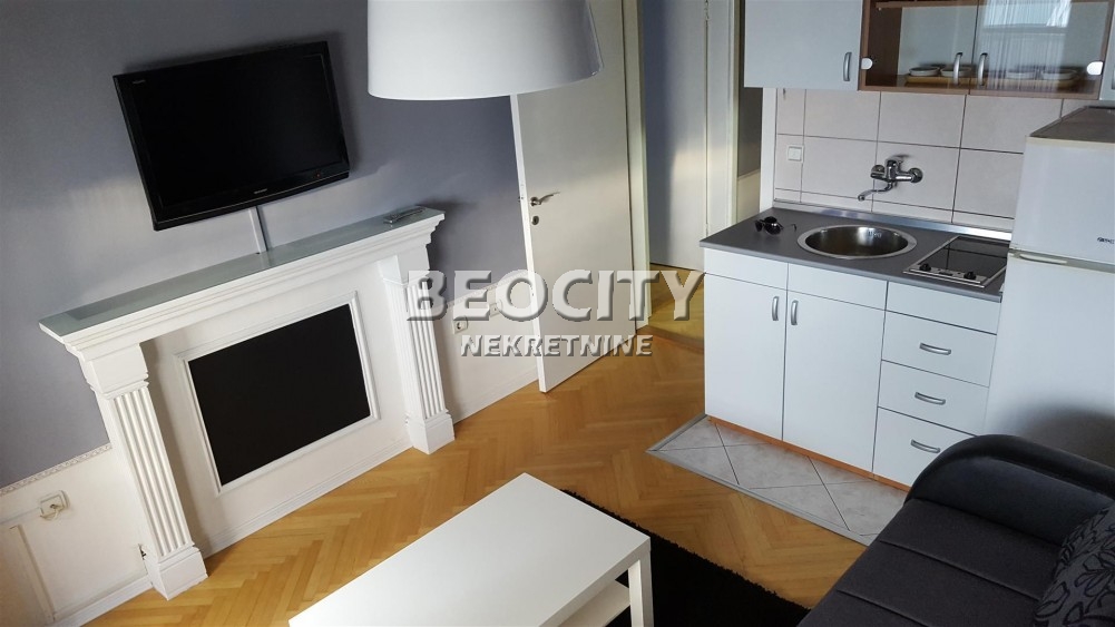 Dvosoban stan, 40 m2, Novi Sad, Zmaj Jovina ID: 102555 2