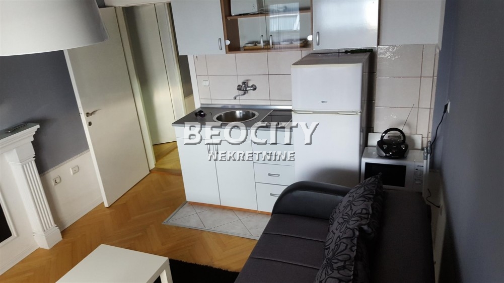 Dvosoban stan, 40 m2, Novi Sad, Zmaj Jovina ID: 102555 3