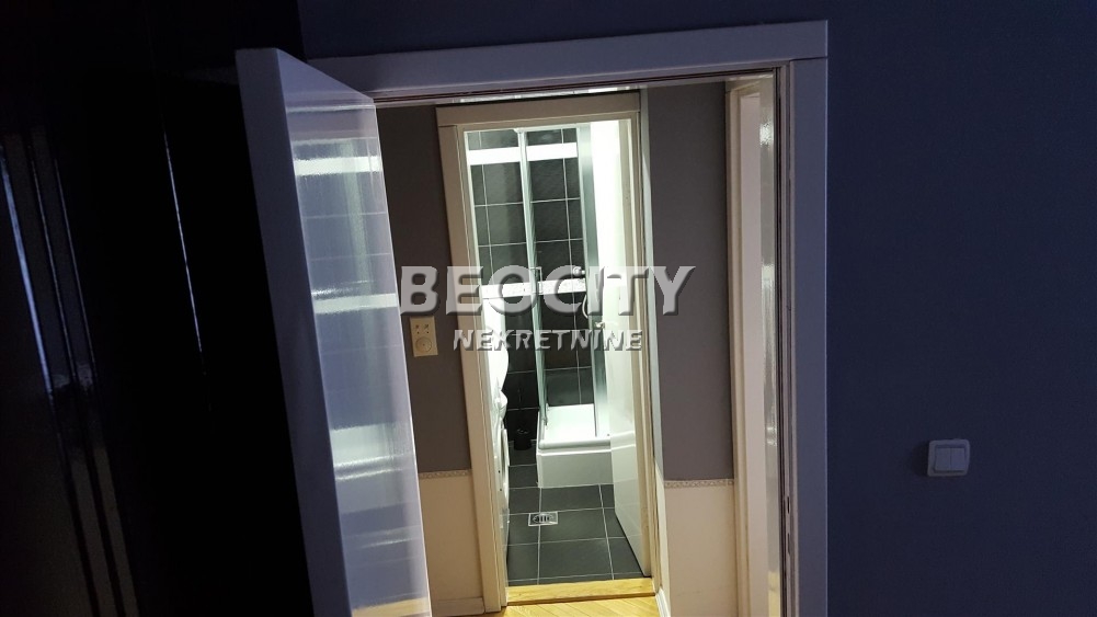 Dvosoban stan, 40 m2, Novi Sad, Zmaj Jovina ID: 102555 5