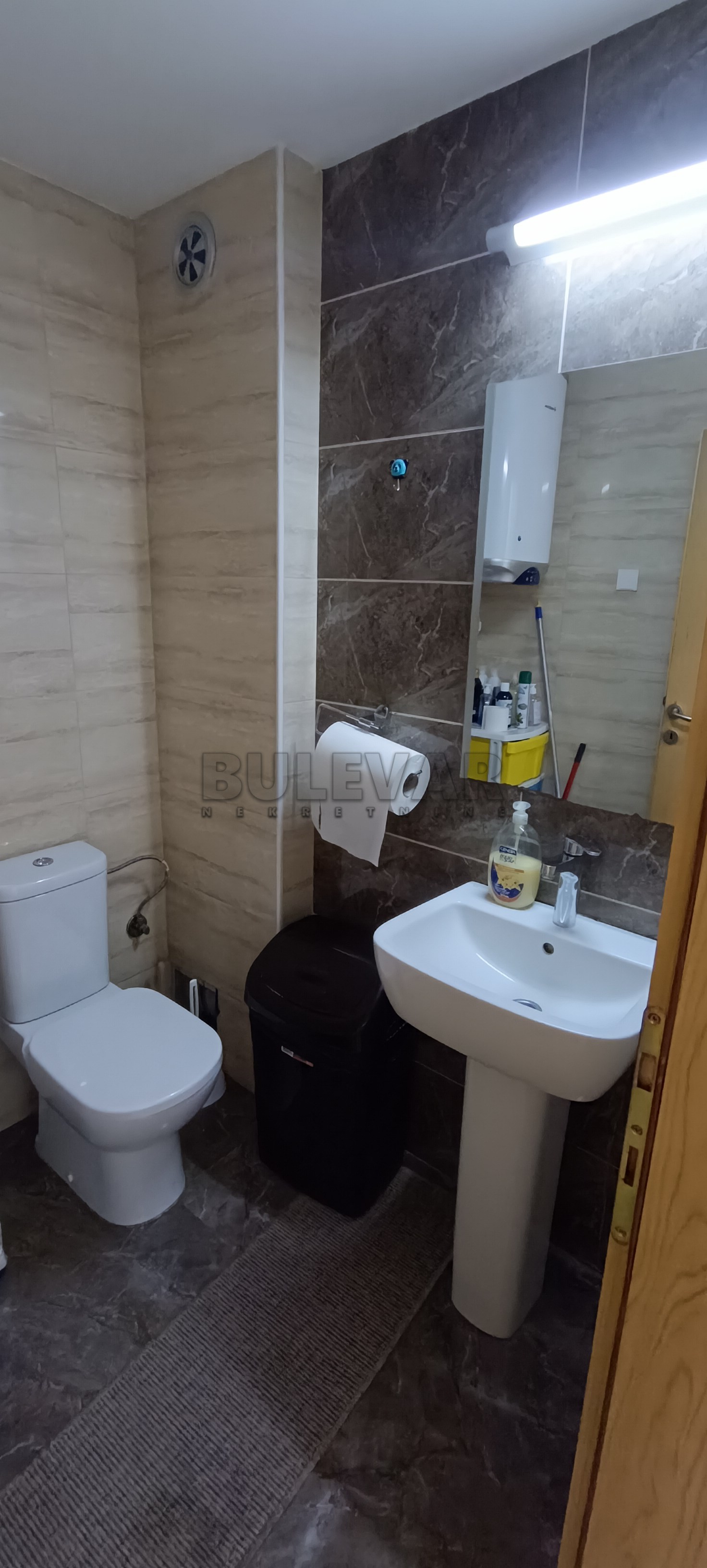 Lokal, 93 m2, Crveni Pevac, Generala Bože Jankovića ID: i-012735 11