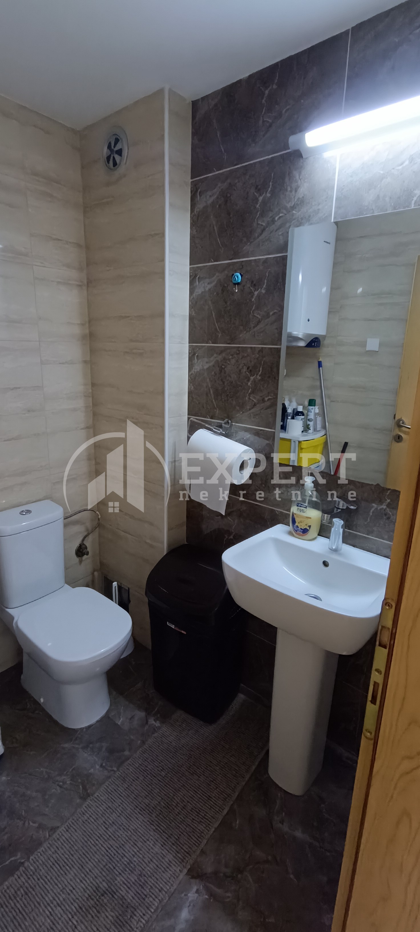 Lokal, 93 m2, Crveni Pevac, Generala Bože Jankovića ID: i-012735 11