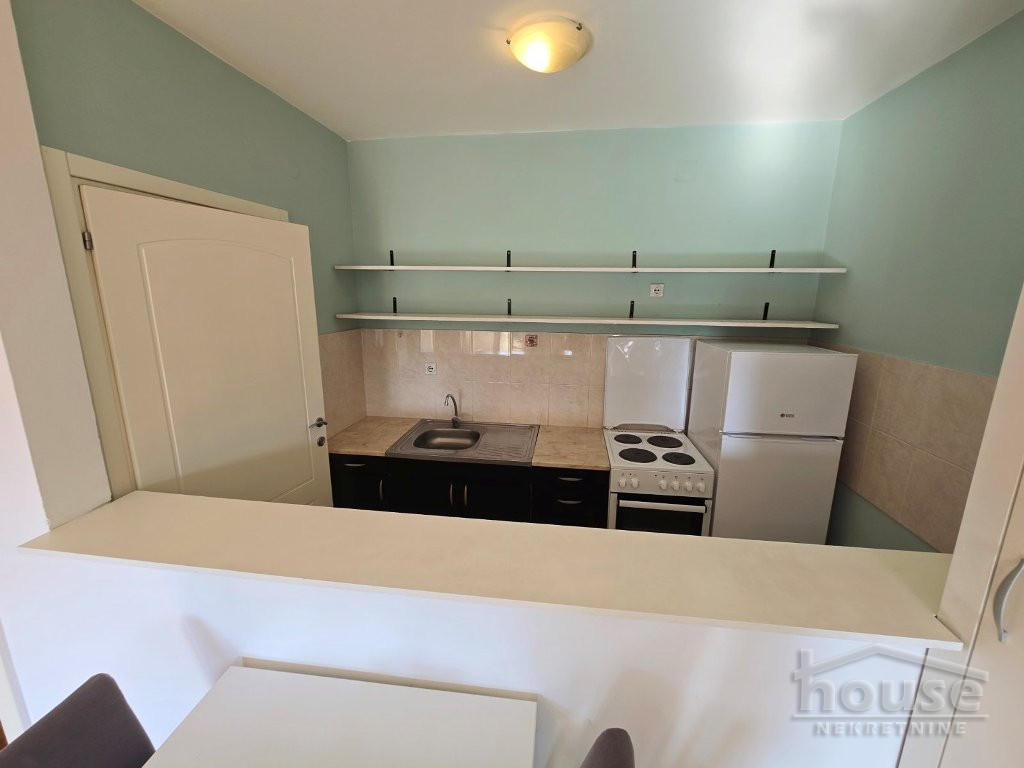 Stan,NOVI SAD,BULEVAR 41m2,105060€ , ID: 1062683 6