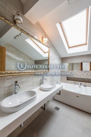 Izdavanje luksuznih stanova u Beogradu   Vračar DUPLEX PENTHOUSE 4