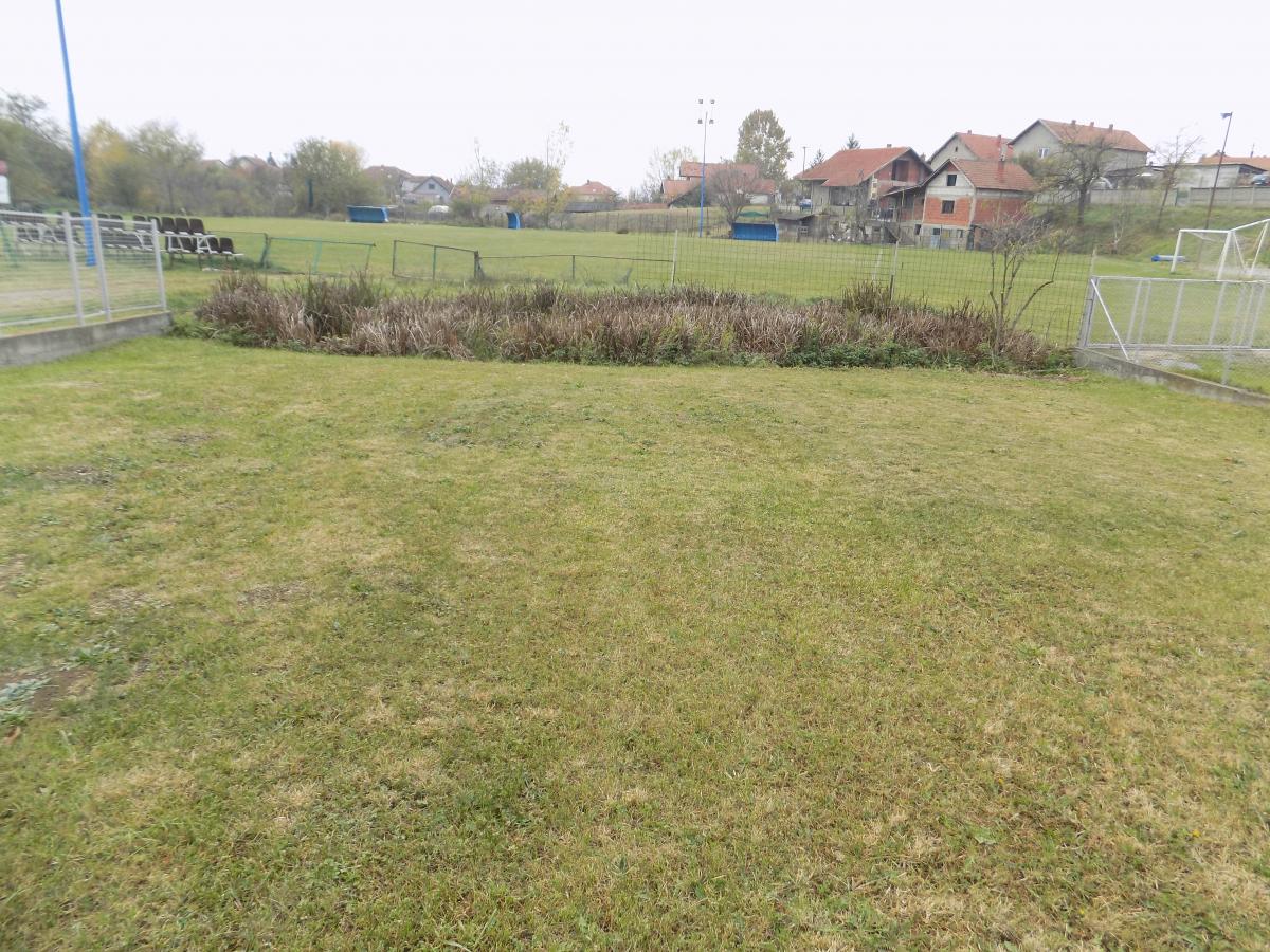 Prostrana kuća na prodaju 5