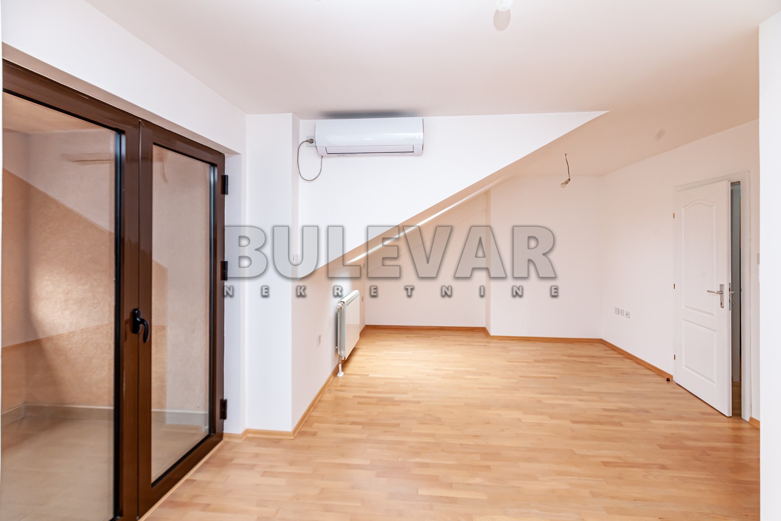 četvorosoban stan, 149 m2, Pantelej, Studenička ID: p-012772 14