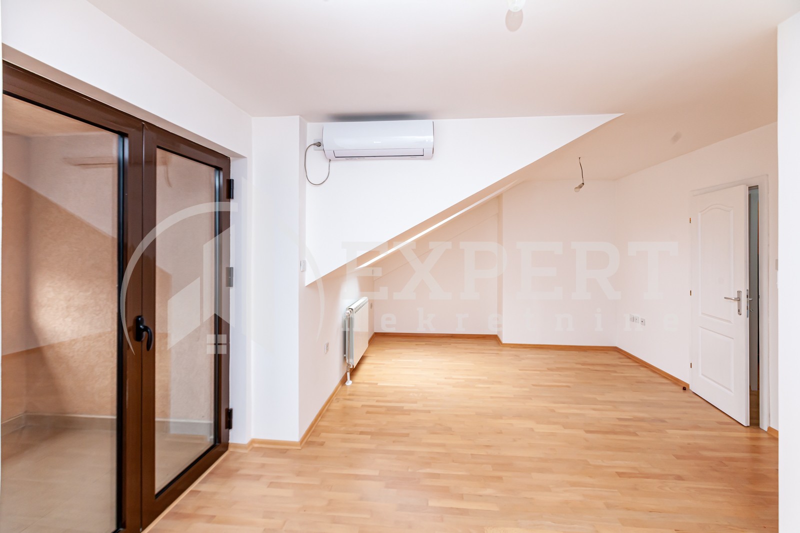 četvorosoban stan, 149 m2, Pantelej, Studenička ID: p-012772 14