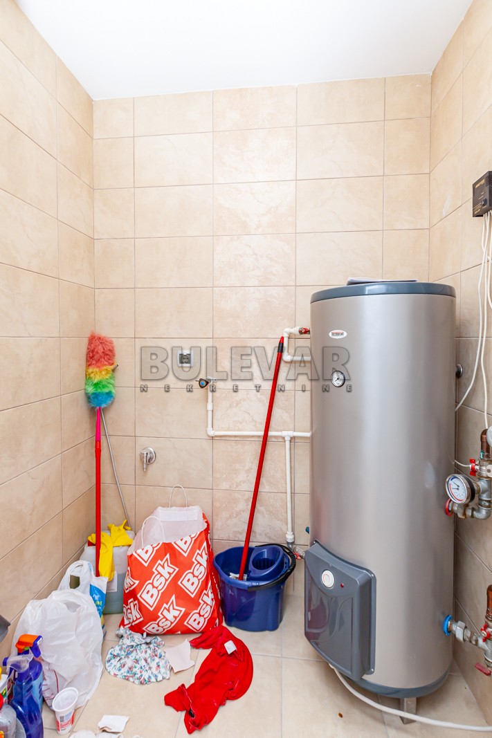 četvorosoban stan, 149 m2, Pantelej, Studenička ID: p-012772 21