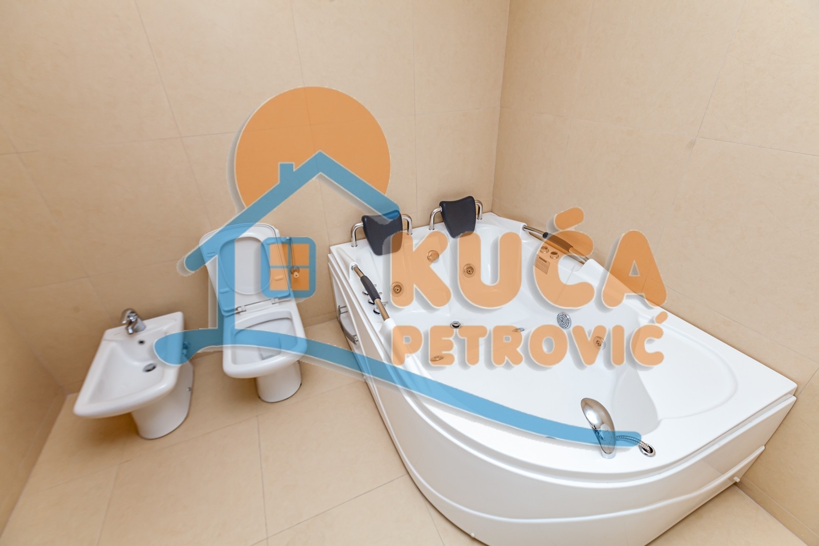 četvorosoban stan, 149 m2, Pantelej, Studenička ID: p-012772 19