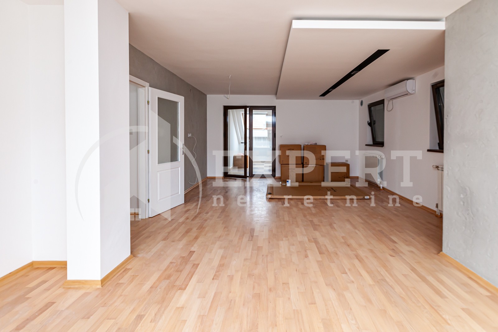 četvorosoban stan, 149 m2, Pantelej, Studenička ID: p-012772 2